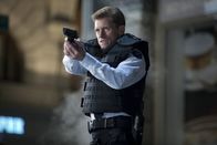 The Amazing Spider-Man – Sieht in Spiderman nur einen Verbrecher, der unerlaubt und maskiert Selbstjustiz übt: Gwens Vater Captain George Stacy (Denis Leary) vom NYPD ...