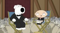 Family Guy – Brian (l.) und Stewie (r.) beschäftigen sich mit den wichtigsten Fan-Fragen ...
