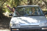 The Goldbergs – Joanne Schwartz (Beth Triffon, l.); Barry Goldberg (Troy Gentile, r.)