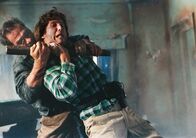 Explosiv - Blown Away – Ryan Gaerity (Tommy Lee Jones, l.) ist nach Boston gekommen um sich an Jimmy Dove (Jeff Bridges, r.) zu rächen.