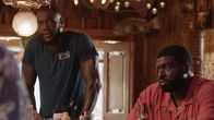 Magnum P.I. – Noah (Deontay Wilder, l.) und Theodore 'TC' Calvin (Stephen Hill)