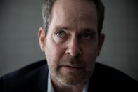 Baptiste – Edward (Tom Hollander)