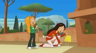 Power Sisters – Marine und Wendy spielen "Kuschel-Verstecken".