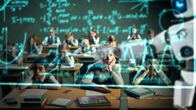 alpha-thema: Bildungssystem: Chance oder Risiko - Wie wird KI die Schule verändern? – Ein Roboter gibt Unterricht.
