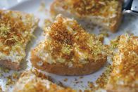 Köstliche Toskana – Vorspeise aus geriebenem Bottarga und Zitronenschale