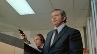 Die Axt – v.li.: Steele (Jack Canon), Lomax (Ray Green)