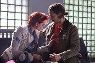 Lang lebe Charlie Countryman – (v.l.n.r.) Gabi Ibanescu (Evan Rachel Wood); Charlie Countryman (Shia LaBeouf)