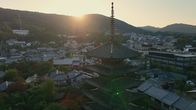 Die Macht der Elemente – Um sich gegen Erdbeben zu schützen, setzt Japan früh in der Geschichte auf eine clevere Holzarchitektur.