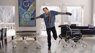 Mr. Poppers Pinguine – Ein Erbe, das es in sich hat: Tom Popper (Jim Carrey) ...