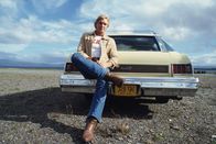 Flash Gordon – Baseballprofi Flash (Sam J. Jones) wird mit der Reiseleiterin Dale vom verrückten Dr. Zarkow entführt und zum Planeten Mongo geschickt. Angekommen wird schnell klar: Der böse Imperator Ming will die Erde vernichten und die beiden können das als Einzige verhindern!