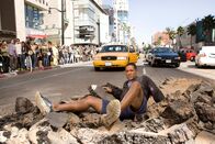 Hancock – Zwar verfügt Hancock (Will Smith) über Superkräfte, doch seine Rettungsaktionen enden regelmäßig im Chaos.