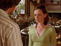Gilmore Girls – Als das Dragonfly Inn kurz vor der Eröffnung steht, plant Lorelai einen Probelauf mit Rory (Alexis Bledel) und allen Freunden. Kann das gut gehen?