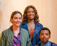 Single Parents – Leighton Meester (Angie D’Amato), Kimrie Lewis (Poppy Banks), Devin Trey Campbell (Rory Banks).