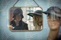 Babylon Berlin – Elisabeth Behnke (Fritzi Haberlandt) kämpft für ihren Untermieter.