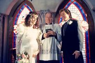 Malcolm mittendrin – Von links: Lois (Jane Kaczmarek), Priest (David Doty) und Hal (Bryan Cranston)