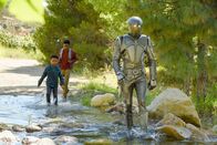 The Orville – (v.li.): BJ Tanner (Marcus Finn), Kai Wener (Ty Finn), Mark Jackson (Isaac).