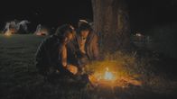 neoriginal: Missing Lisa – Michiel (Boris Van Severen) und Asim (Saïd Boumazoughe) reden auf ihrem Weg viel über die Vergangenheit. Die Suche nach Lisa ist für die Gruppe aufwühlender, als gedacht.