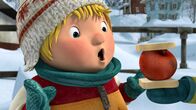 Snowsnaps Winterspiele – Sami bekommt ein Frostapfel-Sandwich geschenkt.