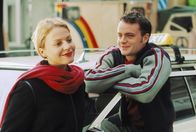 Fast perfekt verlobt – Seit der Taxifahrer Patrick (André Röhner, r.) die attraktive Nika (Maria Simon, l.) kennen gelernt hat, durchlebt er eine Achterbahn der Gefühle ...