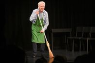 Alles Emil, oder?! – Der Putzer: Emil Steinberger in seinem Programm «Alles Emil, oder?!»