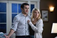 The Grinder - immer im Recht – Fred Savage (Stewart Sanderson), Mary Elizabeth Ellis (Debbie Sanderson).