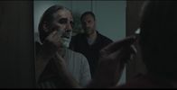 The Head – Dr. Arthur Wilde (John Lynch, l.); Johan Berg (Alexandre Willaume, r.)