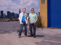 Storage Wars: New York – Tad Eaton (l.); Chris Morelli (r.)