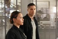The Rookie – L-R: Lucy Chen (Melissa O'Neil) and Tim Bradford (Eric Winter)