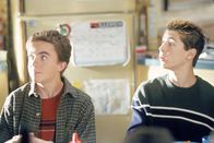 Malcolm mittendrin – L-R: Malcolm (Frankie Muniz), Reese (Justin Berfield).