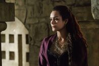 Sleepy Hollow – Pandora (Shannyn Sossamon) stellt sich gegen einen ehemaligen Verbündeten, nachdem sie erkannt hat, dass dieser das Geschenk ihres Ehemannes für seine Zwecke genutzt hat ...