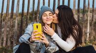 WissenHoch 2: Liebe und Bindung - Wie das Smartphone unsere Beziehungen gefährdet – Liebe und Bindung können im digitalen Zeitalter erschwert sein.
