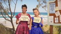 Rock Islands Rätsel – v.li.: Taylor Young (Alexa Curtis), Meesha Rai (Inessa Tan)