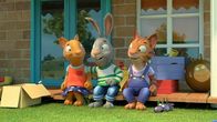 Pip und Posy – Vielleicht kann man doch noch etwas verwenden von Pips aussortiertem Spielzeug?