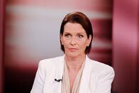 Stöckl – Maya Hakvoort.