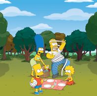 Die Simpsons – (25. Staffel) - Eine Familie mit ganz besonderem Pfiff: Maggie (M.), Marge (2.v.l.), Homer (2.v.r.), Bart (l.) und Lisa Simpson (r.) ...