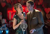 Velvet – Luisa (Manuela Vellés, l.); Jonás Infantes (Llorenç González, r.)