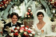 Mickey Blue Eyes – Michael Felgate (Hugh Grant, l.); Gina Vitale (Jeanne Tripplehorn, r.)