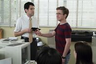 The Goldbergs – (v.li.) Dan Mintz (Mr. Goulding), Sean Giambrone (Adam Goldberg).