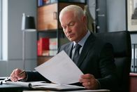 Suits – SUITS -- "The Hand That Feeds You" Episode 609 -- Pictured: Neal McDonough as Sean Cahill -- (Photo by: Ian Watson/USA Network)