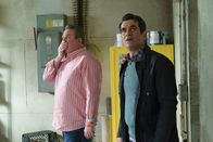 Modern Family – L-R: Cameron Tucker (Eric Stonestreet), Phil Dunphy (Ty Burrell)
