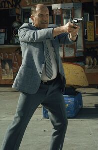 Falling Down - Ein ganz normaler Tag – Ausgerechnet am letzten Tag vor seiner Pensionierung muss sich Cop Prendergast (Robert Duvall) einem Wahnsinnigen stellen ...