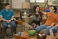 The Goldbergs – v.l.n.r.) Geoff Schwartz (Sam Lerner); Joanne Schwartz (Beth Triffon); Barry Goldberg (Troy Gentile)