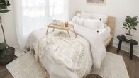 Good Bones - Mutter, Tochter, Home-Makeover – Bedroom furniture