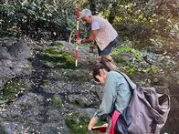 Mythos - Die größten Rätsel der Geschichte – Die türkischen Archäologen Salih Kaymakci und Tugce Zinal haben eine Steintreppe gefunden. Ob diese zu einem Amazonentempel gehört?