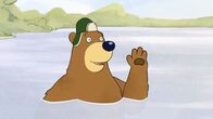 Unser Sandmännchen – Dr. Brumm freut sich über die willkommene Abkühlung.