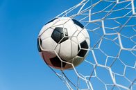 Fußball: Serie A – Football ball in goal net
