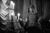 American Horror Story – (4. Staffel) - Maggie Esmerelda (Emma Roberts) schließt sich der Freak Show mit zwieträchtigen Absichten an ...