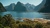 Vulkane in Neuseeland – Am südlichen Rand Neuseelands liegt Fiordland. Seen und Fjorde sind die Lebensadern des größten Nationalparks in Neuseeland.