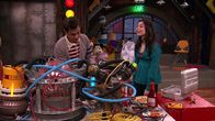 iCarly – Cal (Jake Siegel), Carly Shay (Miranda Cosgrove)
