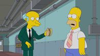 Die Simpsons – Mr. Burns (l.); Homer (r.)